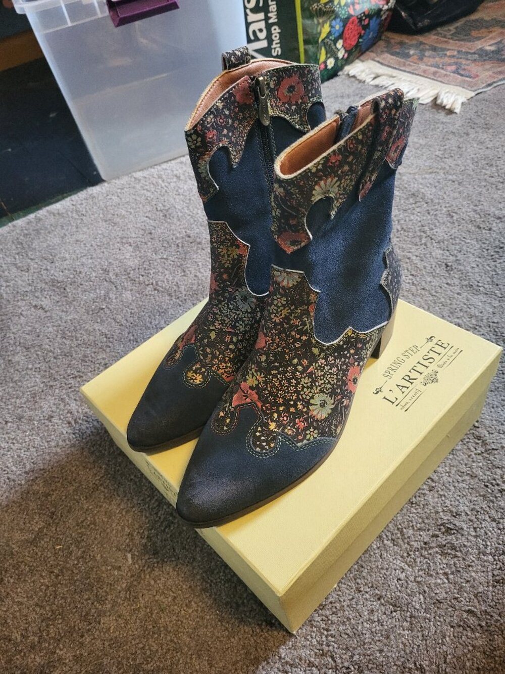 BLUE SUEDE SHOES